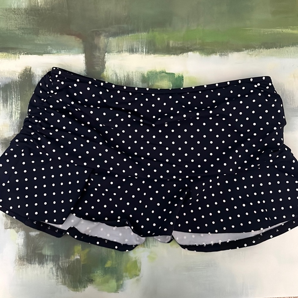 Lands End swim skirt. Blue polka dot. Sz 10